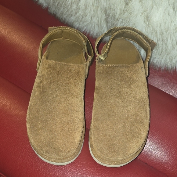 UGG Goldenstar Chestnut Suede Clogs, Sz 11 - Picture 4 of 8